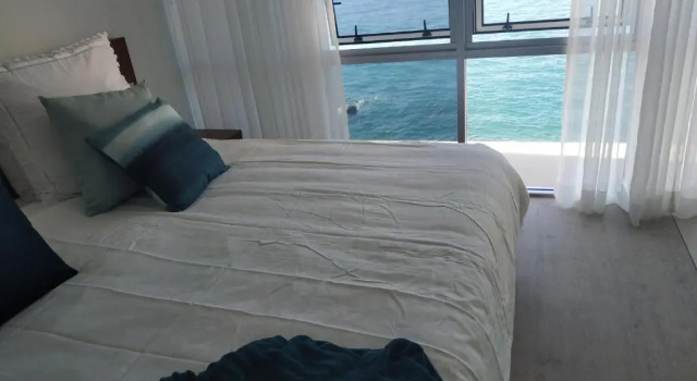 Best at Bright Point Absolute Waterfront 4 bedroom apartment, Забронировать Апартаменты/квартира Апартаменты Острова Магнетика, Апартаменты/квартира