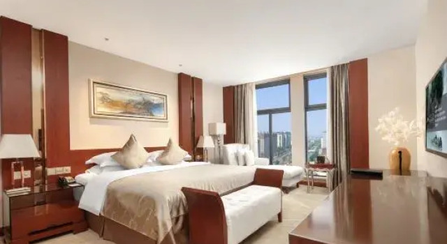 Люкс Ambassador Grand Metropark Hotel Shangqiu