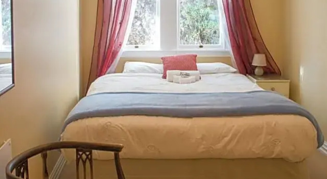 Номер Economy Fellworth House for Solo Travellers