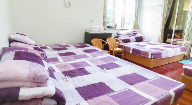 Семейный номер Standard с балконом Xiangyang Tianyuan Ju Homestay