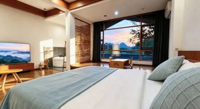 Люкс с видом на горы Puzhehei Mingsu · Mountain View Sunset Hotel (Puzhehei Scenic Area Qinglongshan Branch)