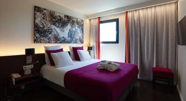 Standart çift kişilik dubleks oda Mercure Perpignan Centre