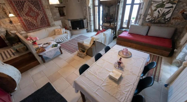 Luxury Stonehouse Verga