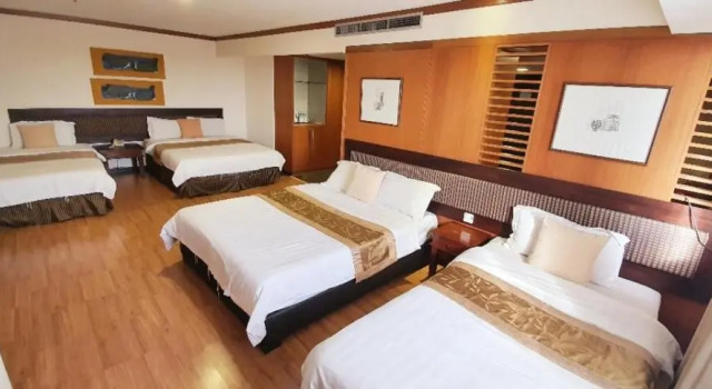 Семейный люкс Kemena Plaza Hotel