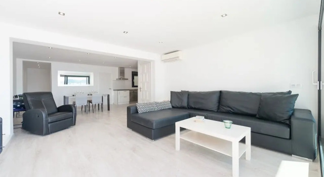 On The Beach Voramar by Sealand Villas, Book Hotel Port de Pollenсa 