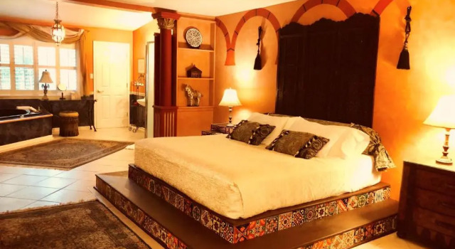 Люкс Historic Michabelle Inn