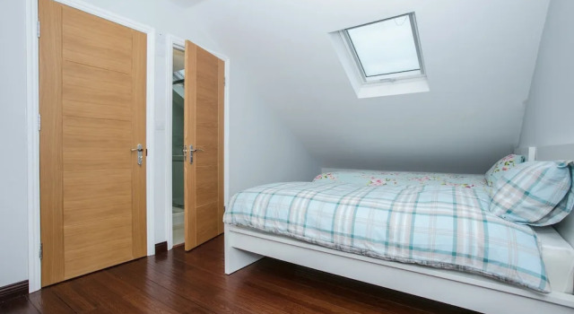 Modern 5 Bedroom House In Battersea, Забронировать Отель Отели Баттерси 3 звезды, 3*