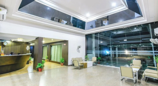 Tristar Hotels, Забронировать Отель Отели Чандрапур 3 звезды, 3*