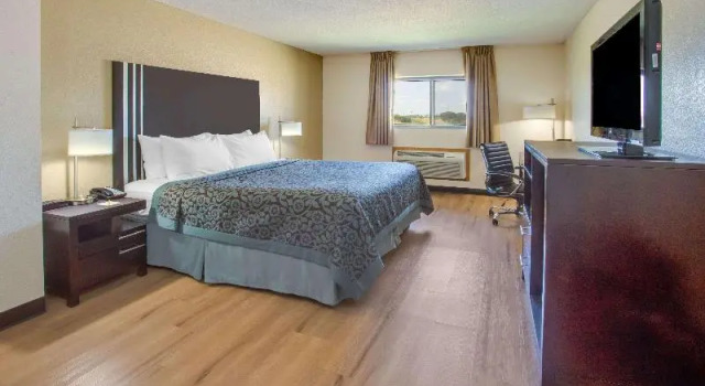 Номер Days Inn by Wyndham Le Roy/Bloomington Southeast
