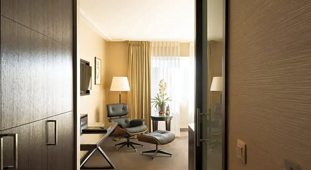 Двухместный номер Superior с видом на канал Grand Hotel Casselbergh