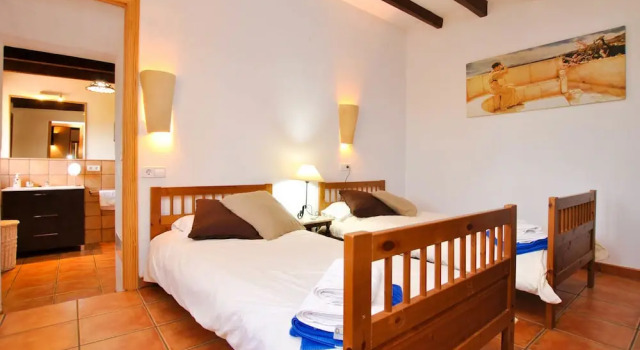 Authentic Rustic Finca With Private Pool Centrally Located, Book Hotel Santa Maria del Camí Majorca