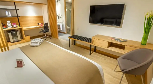 Полулюкс Best Western Plus 93 Park Hotel