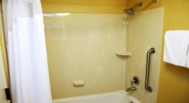 Четырёхместный номер Standard Holiday Inn Express Tifton by IHG