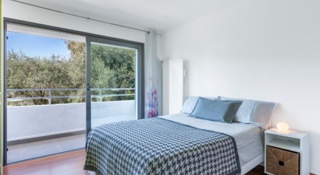 Sunny Seabreeze Villa, Eze, pool close to Monaco