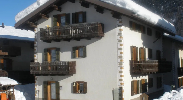 Caterina Silvestri, Rezerwuj Hotel Livigno Lombardia