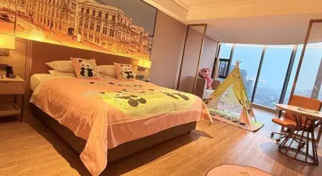 Семейный тент Vienna International Hotel (Xiangyang Minfa Square Fanyue Center Branch)