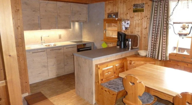 Ferienhaus Stutz links, Prenota Hotel Kublis Prättigau