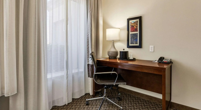 Двухместный номер Standard Comfort Inn & Suites Logan Near University
