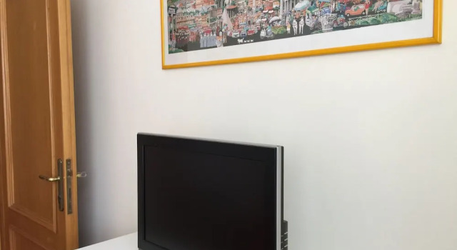 Roma Suite Cinecittà, Buchen Sie Hotel San Giovanni. Rom, in der Nähe von Cinecittà Due