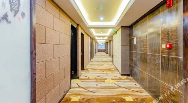 Boruisi Hotel, Rezerwuj Hotel Hotele w Guiyang z parkingiem, w pobliżu Jiaxiu Tower, Parking