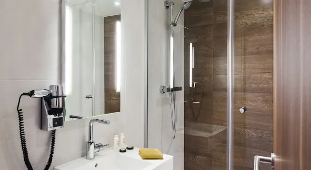 Двухместный люкс семейный Best Western Plus 61 Paris Nation Hotel