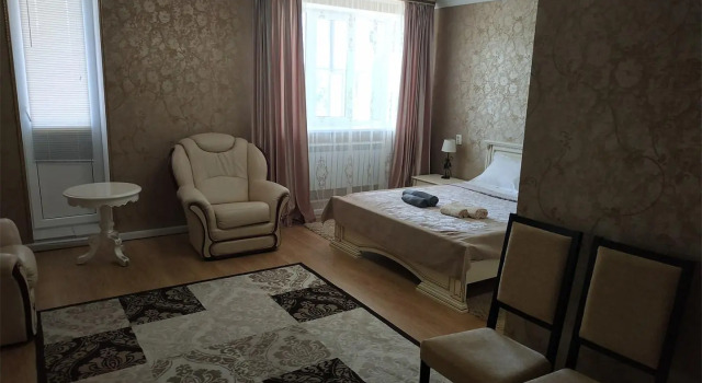 Полулюкс Адмиралъ