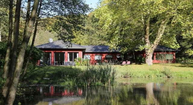 Коттедж Schloss Auel Boutique Hotel & Design Golf Lodge