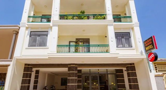 Hoang Giang Hotel by OYO Rooms