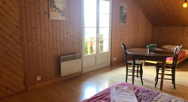 House 6 People