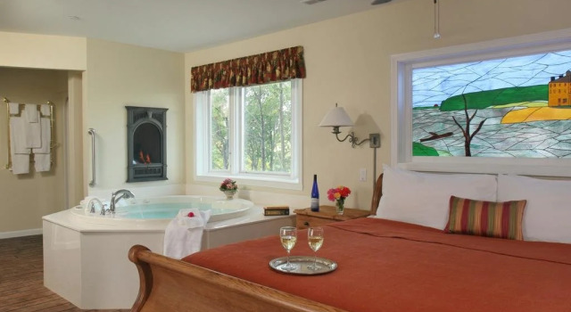 Hermann Hill Village & Chapel, Book Hotel Hermann Missouri