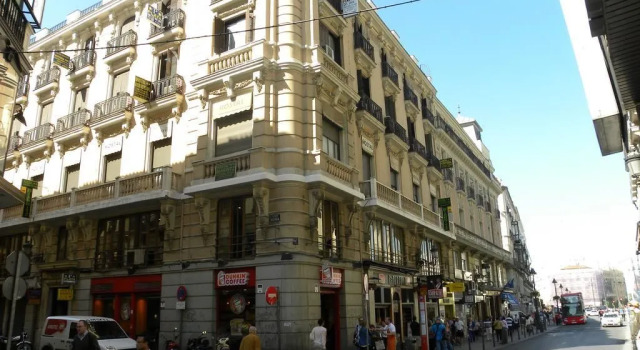 Hostal Biarritz, Забронировать Отель центр города Мадрид, рядом с Дом-музей Лопе де Вега