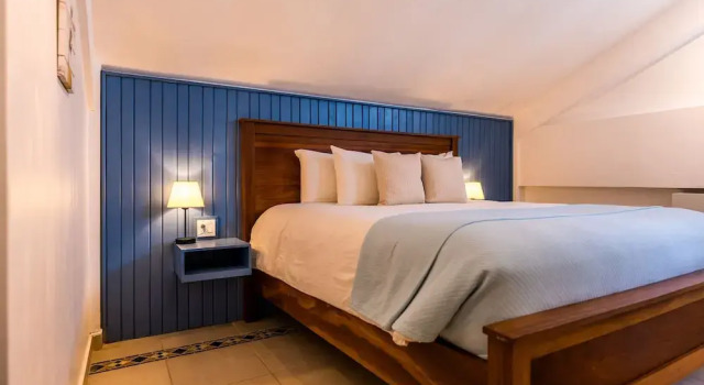 Номер Standard Пентхаус с 2 комнатами с балконом Tropical Suites Hotel