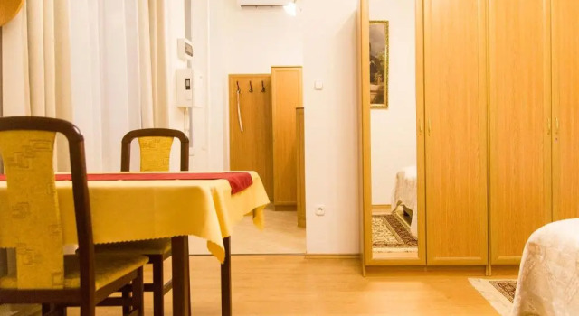 Апартаменты Authentic Klauzal Apartment