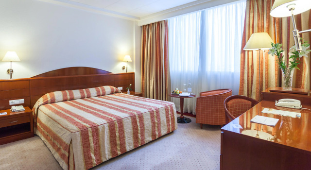 El Mouradi Hotel Africa Tunis, Rezervați Hotel Hoteluri în Tunis cu mese, Demipensiune / Pensiune completă