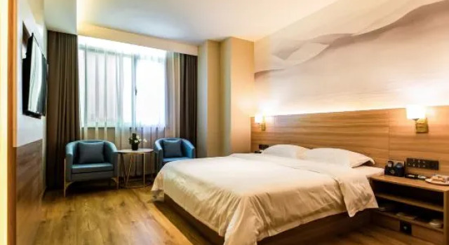 Люкс Deluxe Huifeng Hotel
