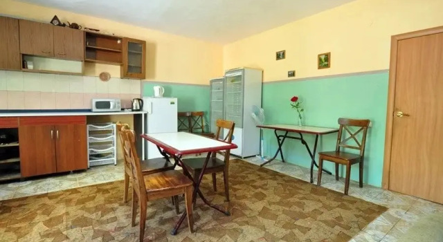 Merkurij Guest House, Забронировать Гостевой дом Отели Побережья Анапы с парковкой, Парковка