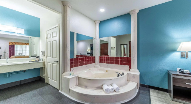 Standard- dobbelt værelse Quality Inn & Suites