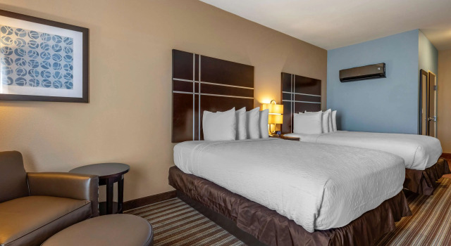 Четырёхместный номер Standard Best Western Plus North Odessa Inn & Suites