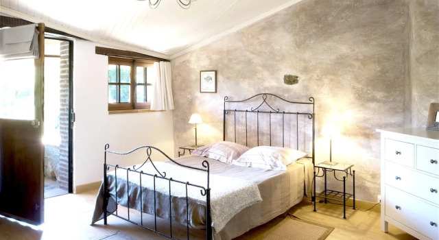 Mansion With 3 Bedrooms in Castelnou, With Wonderful Mountain View, Po, Rezervați Hotel Castelnou Pyrénées-Orientales