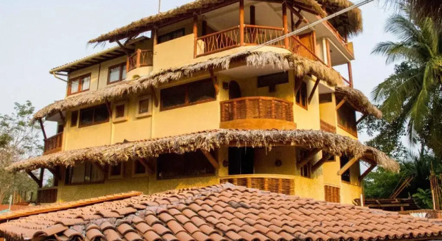 Hotel Villas Las Azucenas, Забронировать Отель Отели Ixtapa-Zihuatanejo с бассейном, Бассейн