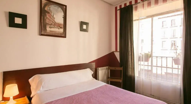 Двухместный номер Standard с балконом Hostal Abaaly