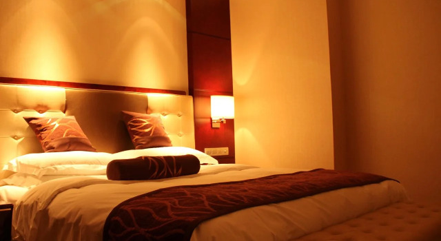 Urumqi Northwest Petroleum Hotel, Rezerwuj Hotel Urumqi Xinjiang