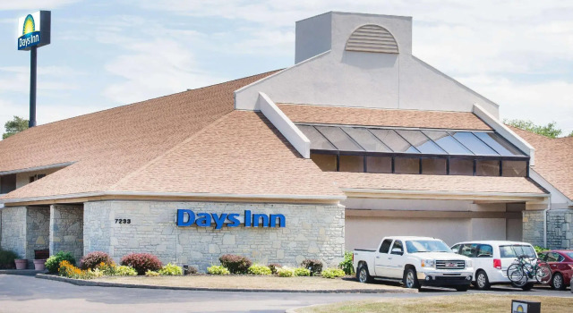 Quality Inn, Buchen Sie Hotel Middleburg Heights Ohio