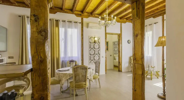 Апартаменты Oriente Palace Apartments