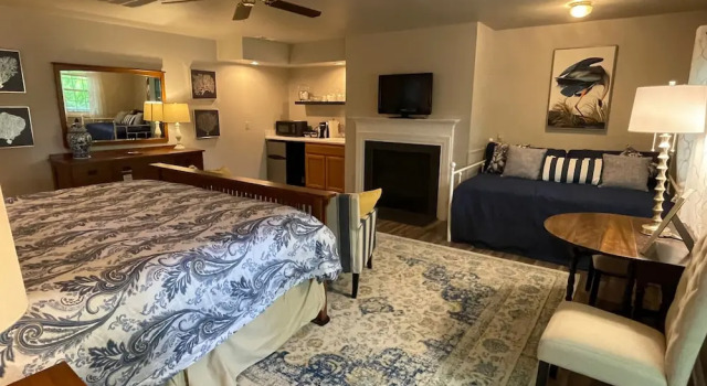 Студия Premium Cypress River Inn & Spa