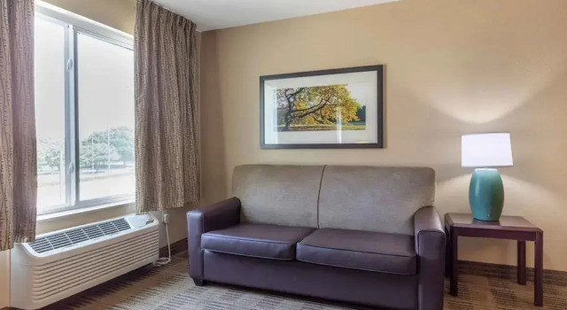 Студия Deluxe Relax Suites Extended Stay - La Mirada