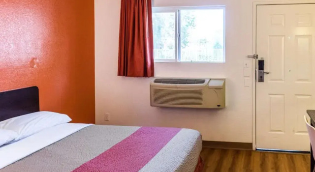Двухместный номер Standard Motel 6 Bakersfield, CA - Convention Center