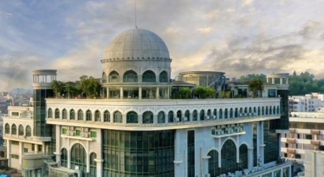 Sky Mall Hotel