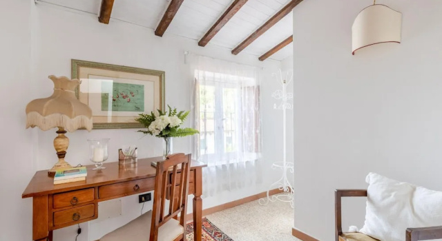 Вилла Rio delle Fate, a Fairytale Home along the Stream in Vorno, Lucca