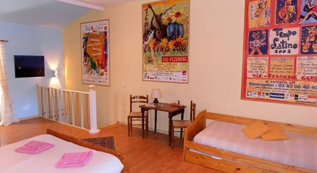 Chambres d'Hôtes Hameau de Lalanne, Book Hotel Hotels in Gers with a Pool, Swimming Pool